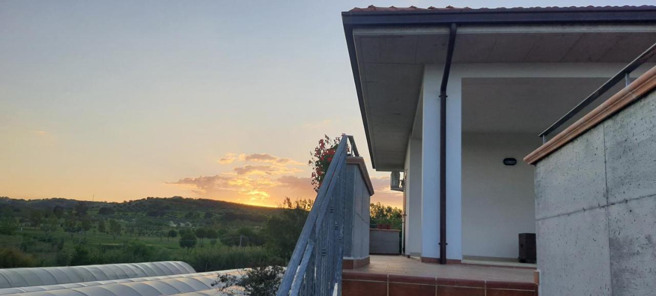 Casa Vacanze Cerreto 3 Miglianico Exterior foto